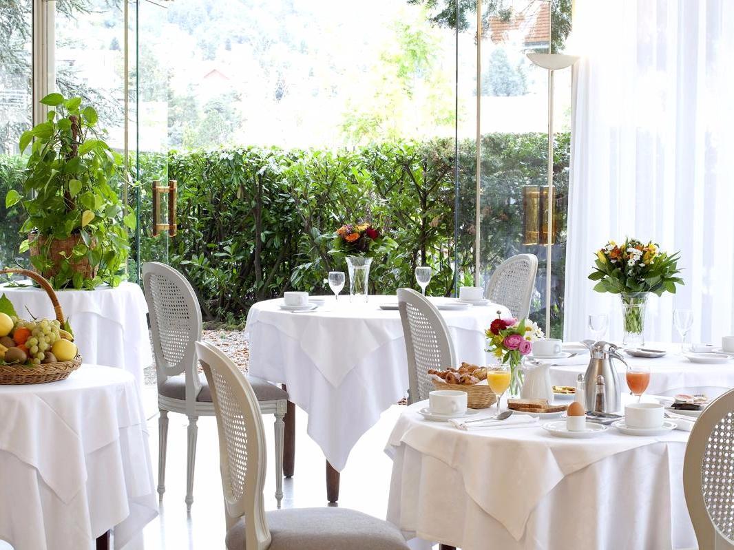 Logis Hotel Royal Saint-Mart Royat Eksteriør bilde