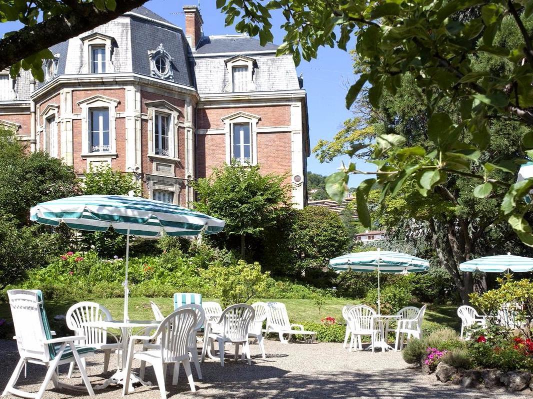 Logis Hotel Royal Saint-Mart Royat Eksteriør bilde