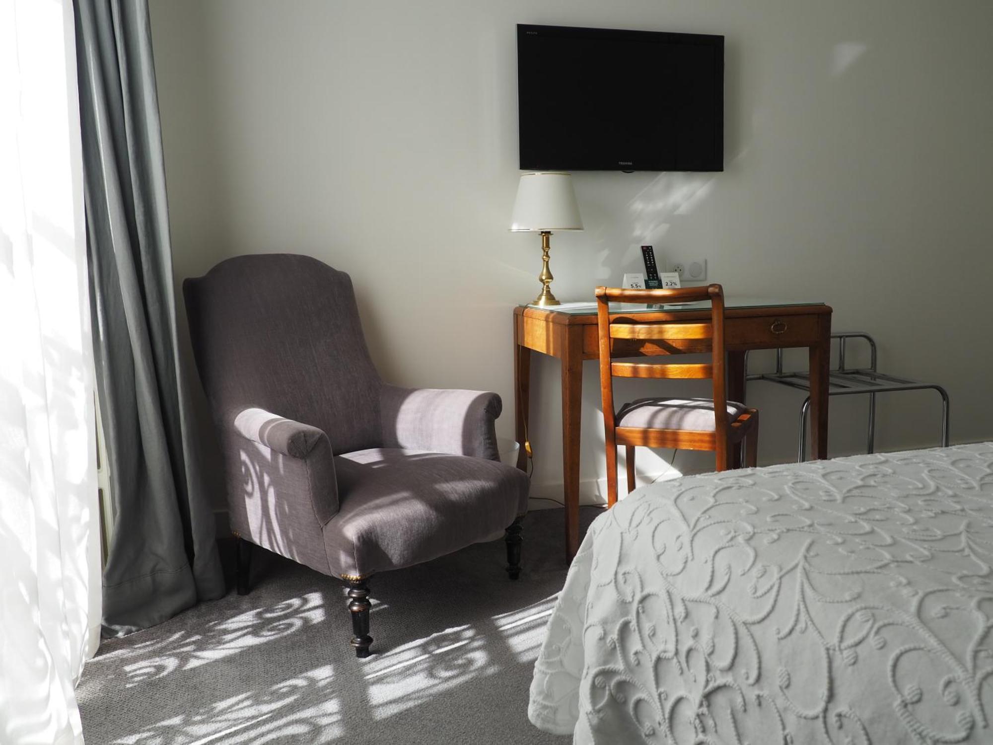 Logis Hotel Royal Saint-Mart Royat Eksteriør bilde