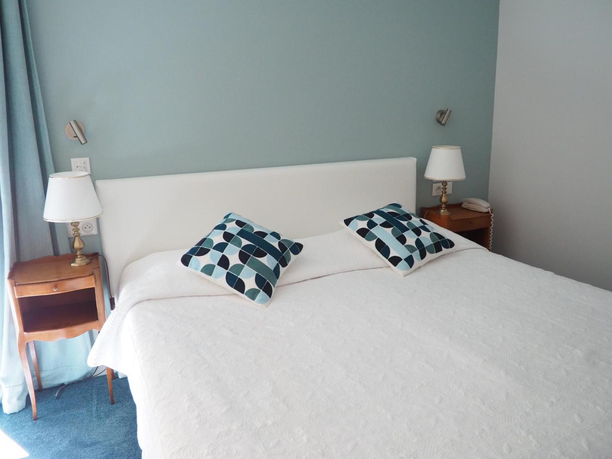 Logis Hotel Royal Saint-Mart Royat Eksteriør bilde