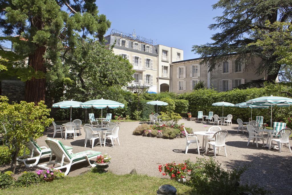 Logis Hotel Royal Saint-Mart Royat Eksteriør bilde
