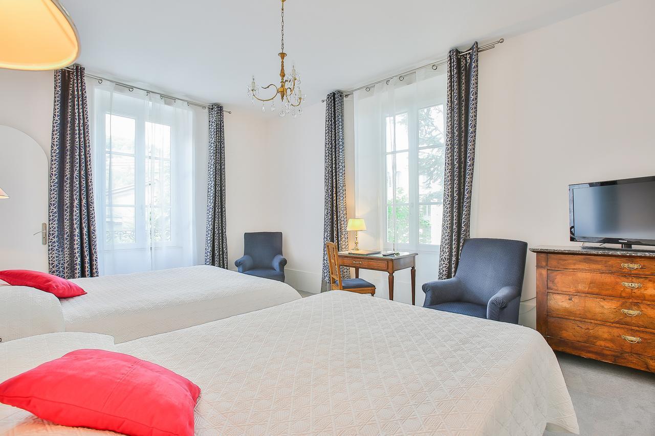 Logis Hotel Royal Saint-Mart Royat Eksteriør bilde